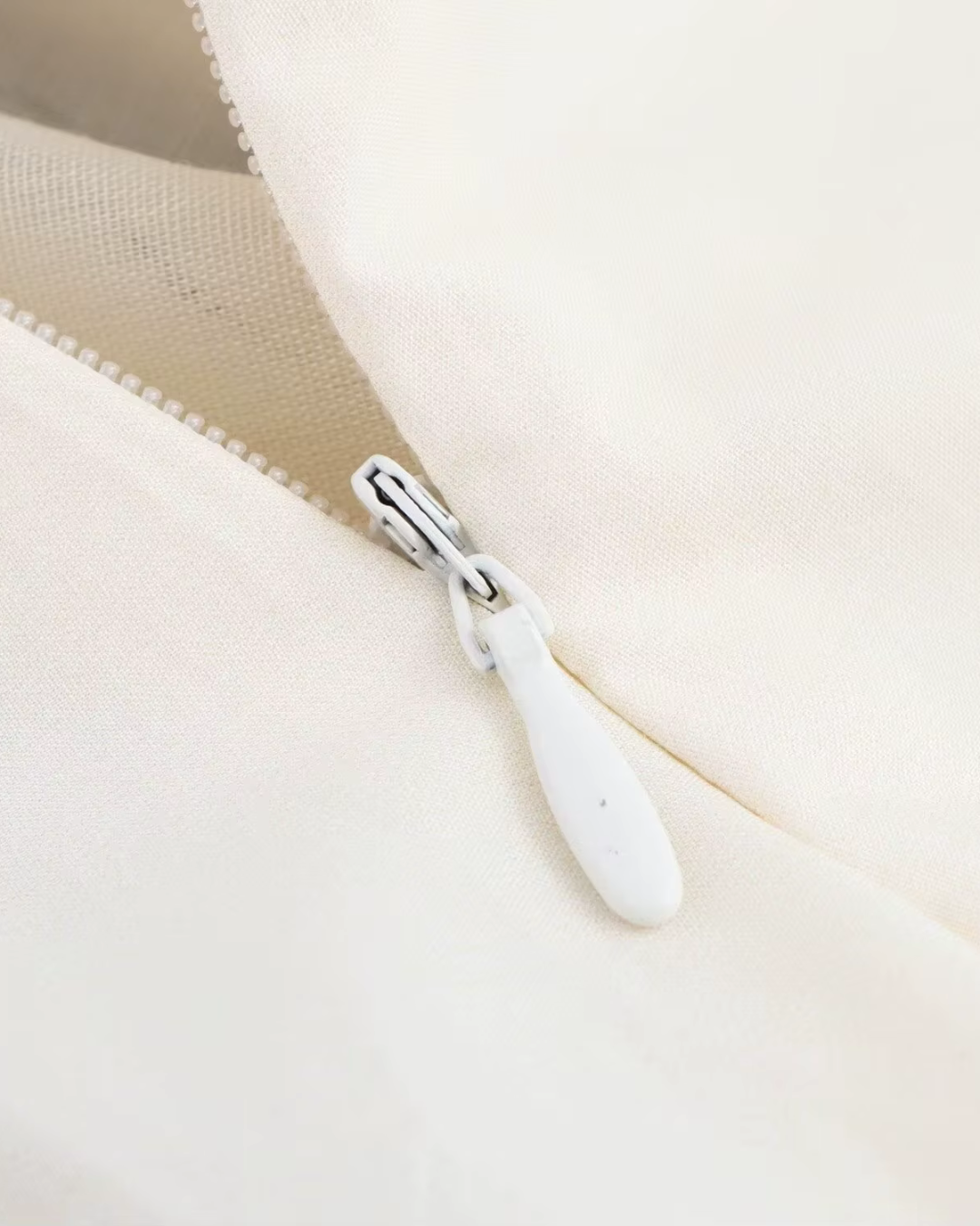 Lange Gestreepte Zomerjurk met V Hals en Rits voor Dames