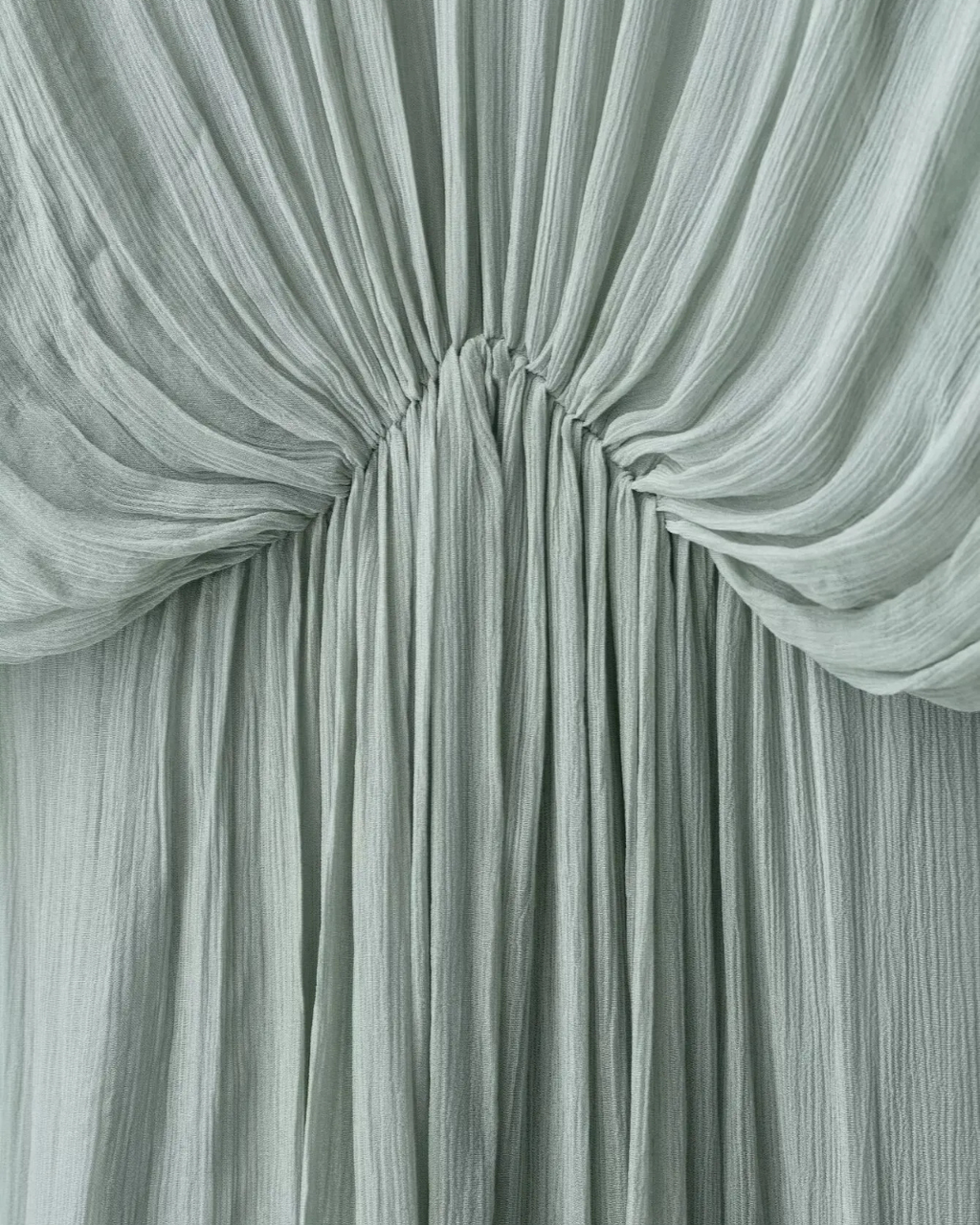 Lange V-hals Zomerjurk met Plooien en Korte Mouw voor Dames