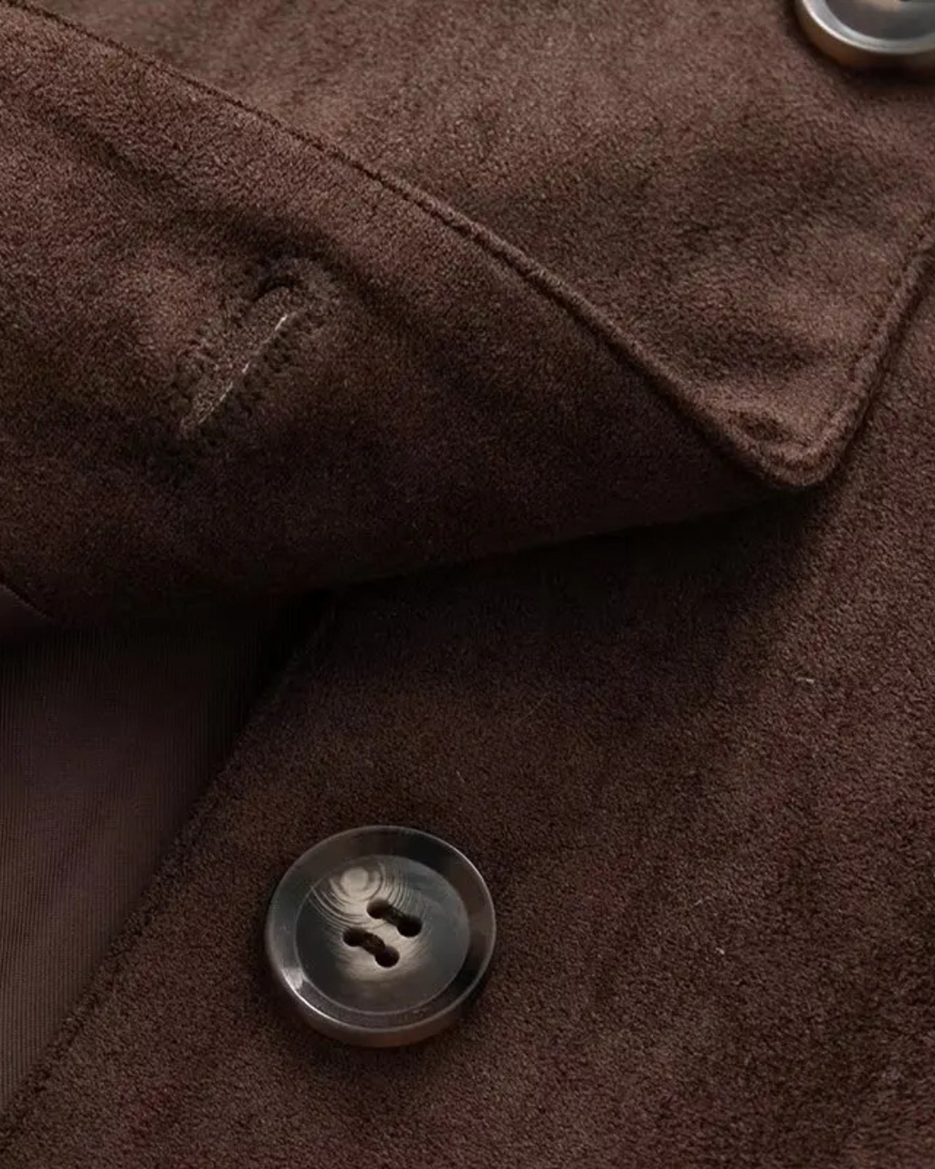 Korte Damesjas – Effen O-hals Jas met Knopen & Zijzakken