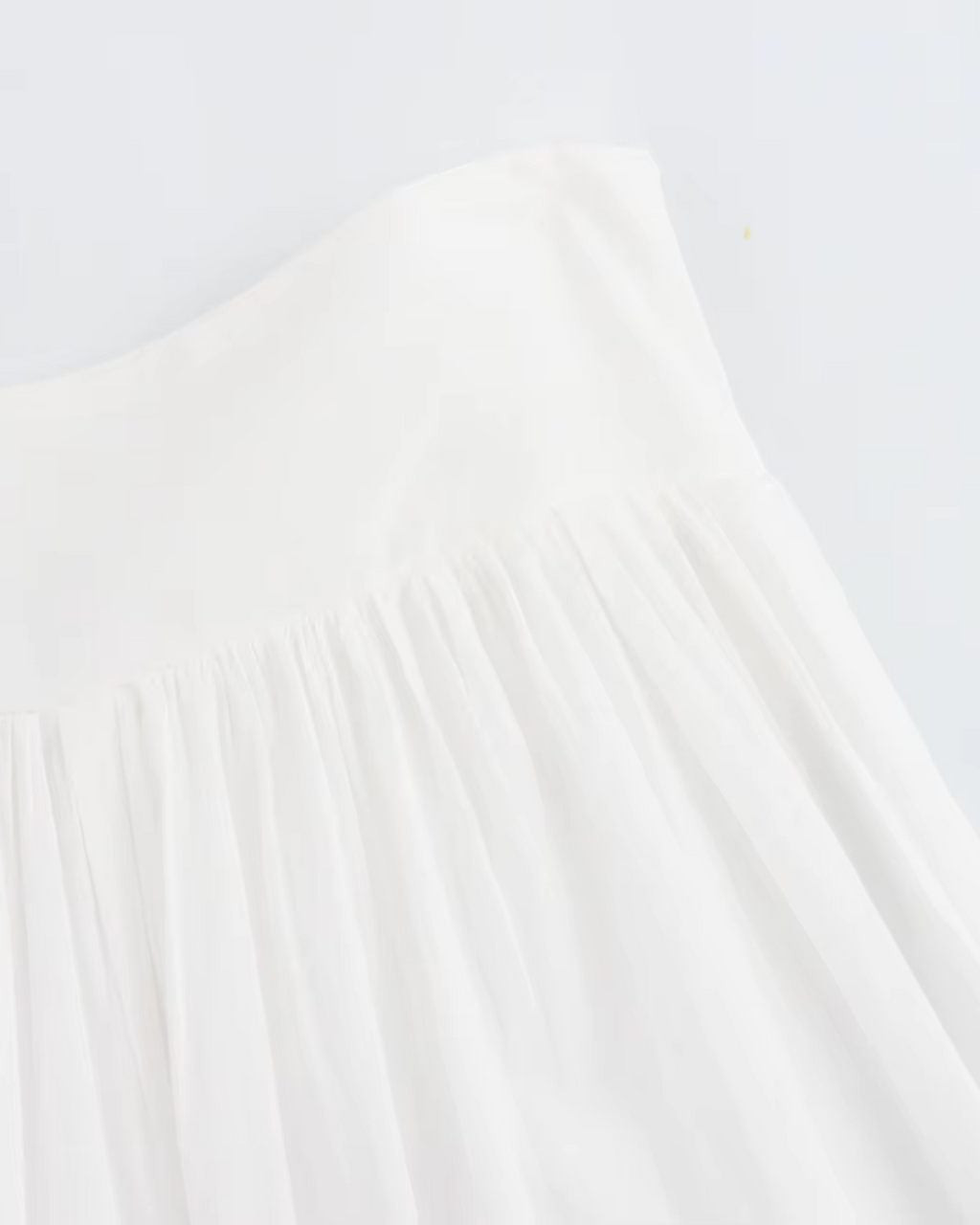 Witte Oversizede Top met Blauw Borduurwerk en Lange Rok voor Dames