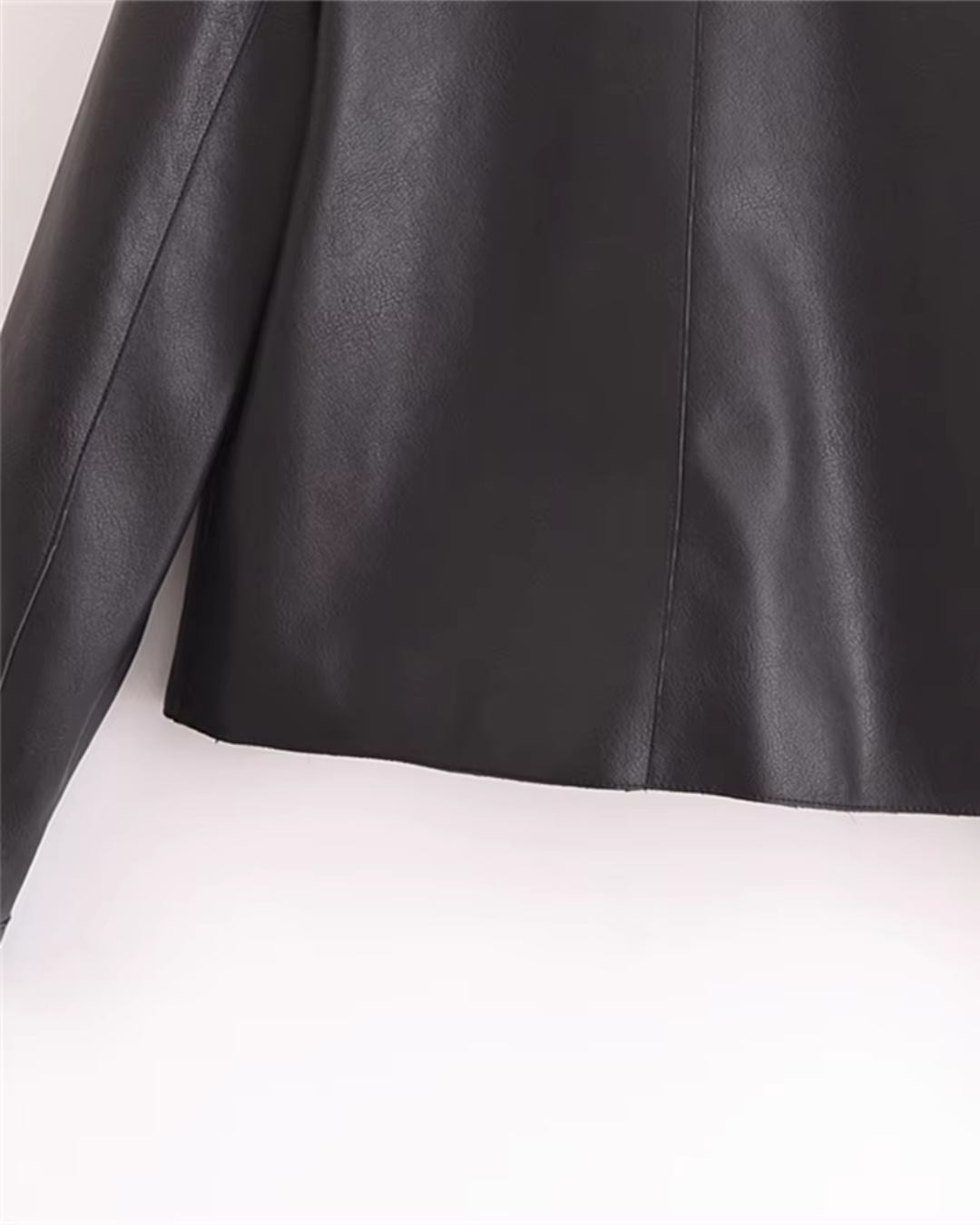 Stijlvolle Zwarte Diervriendelijke Leren Jas