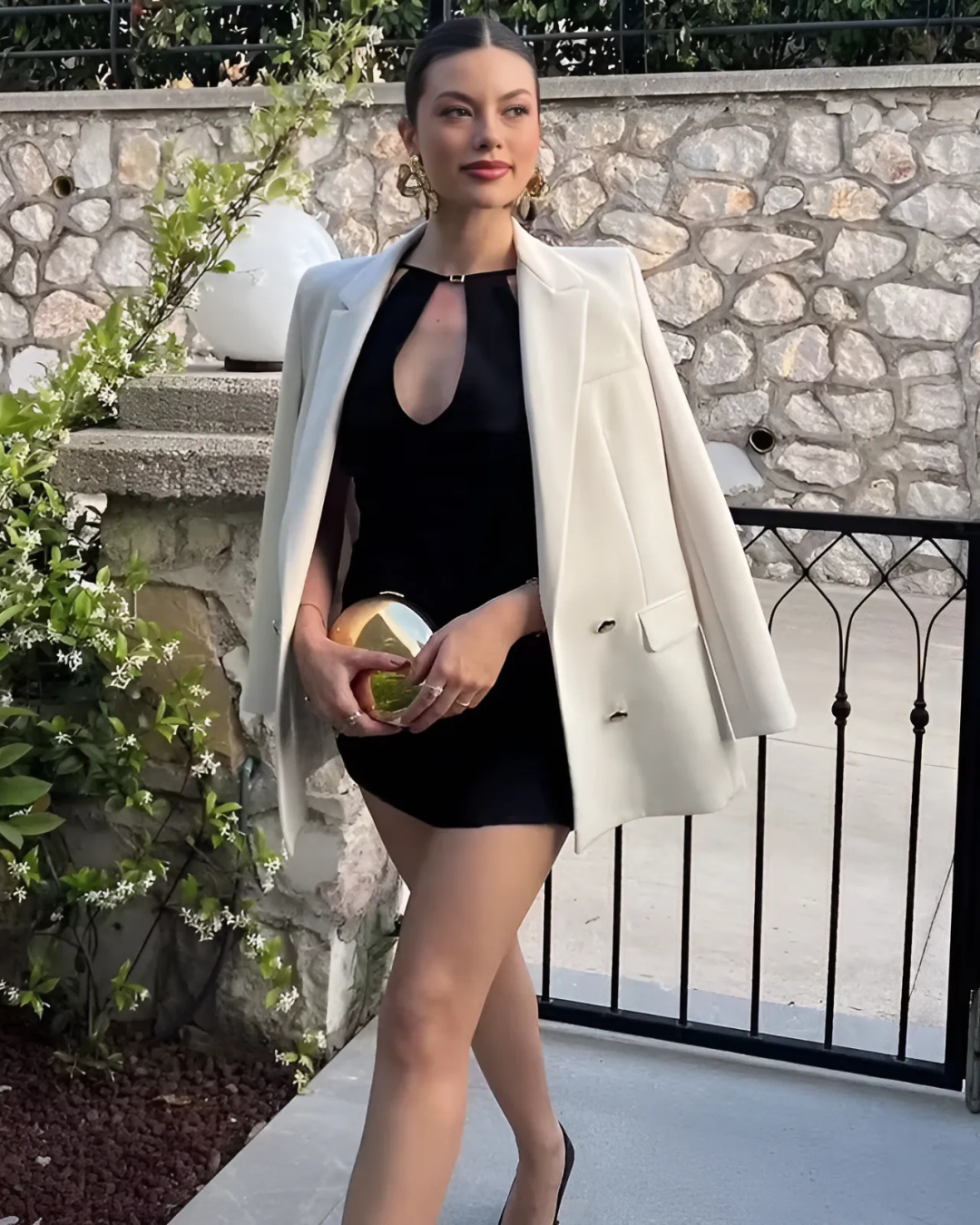 Mouwloze Open Rug Zwarte Halter Mini Jurk voor Dames