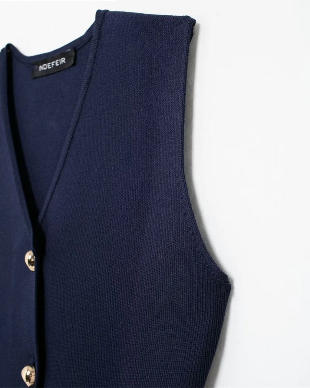 Gebreid Mouwloos V-Hals Vest met Gouden Knopen voor Dames