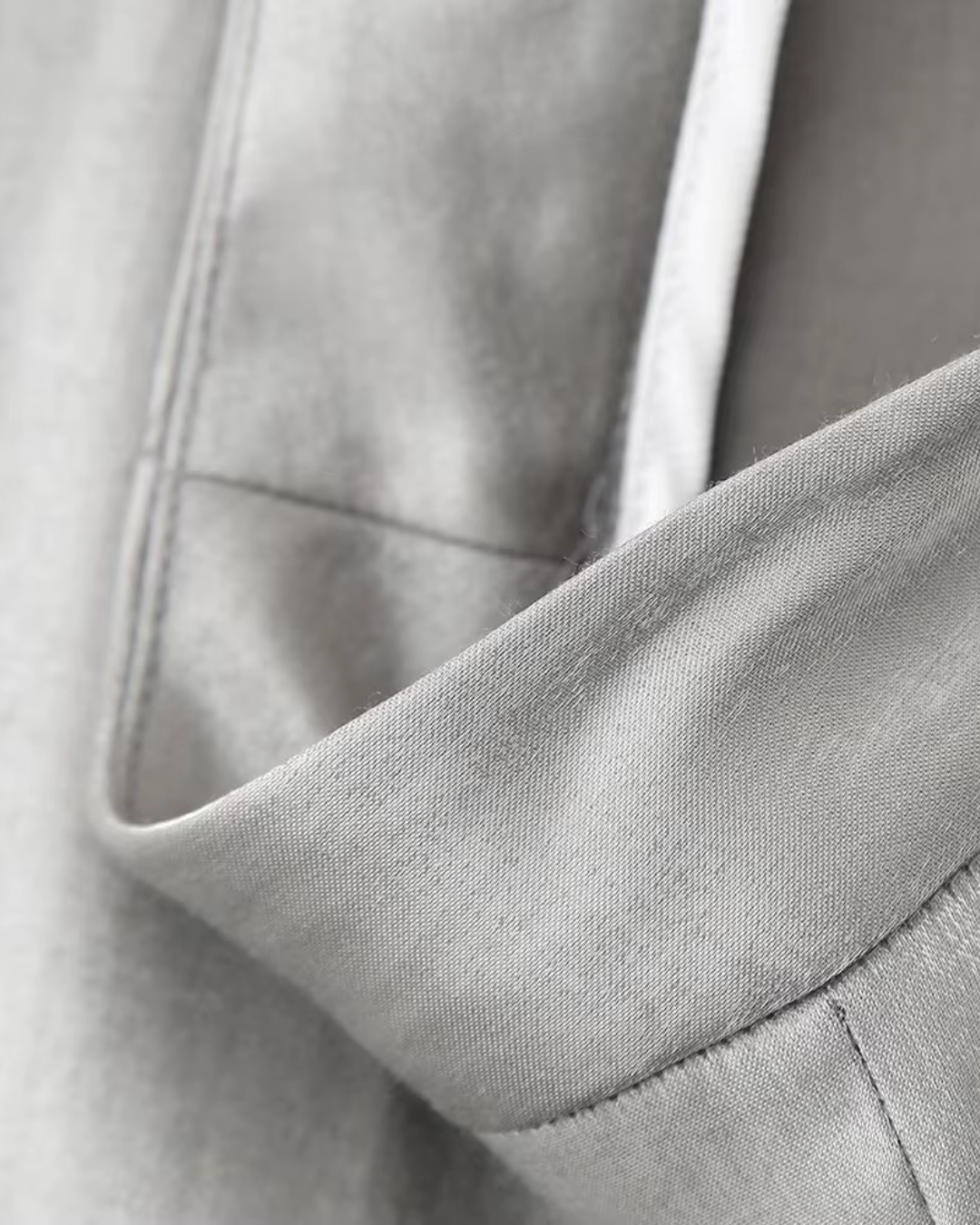 Satijnen Grijze Tweedelige Blazer en Broek Set voor Dames