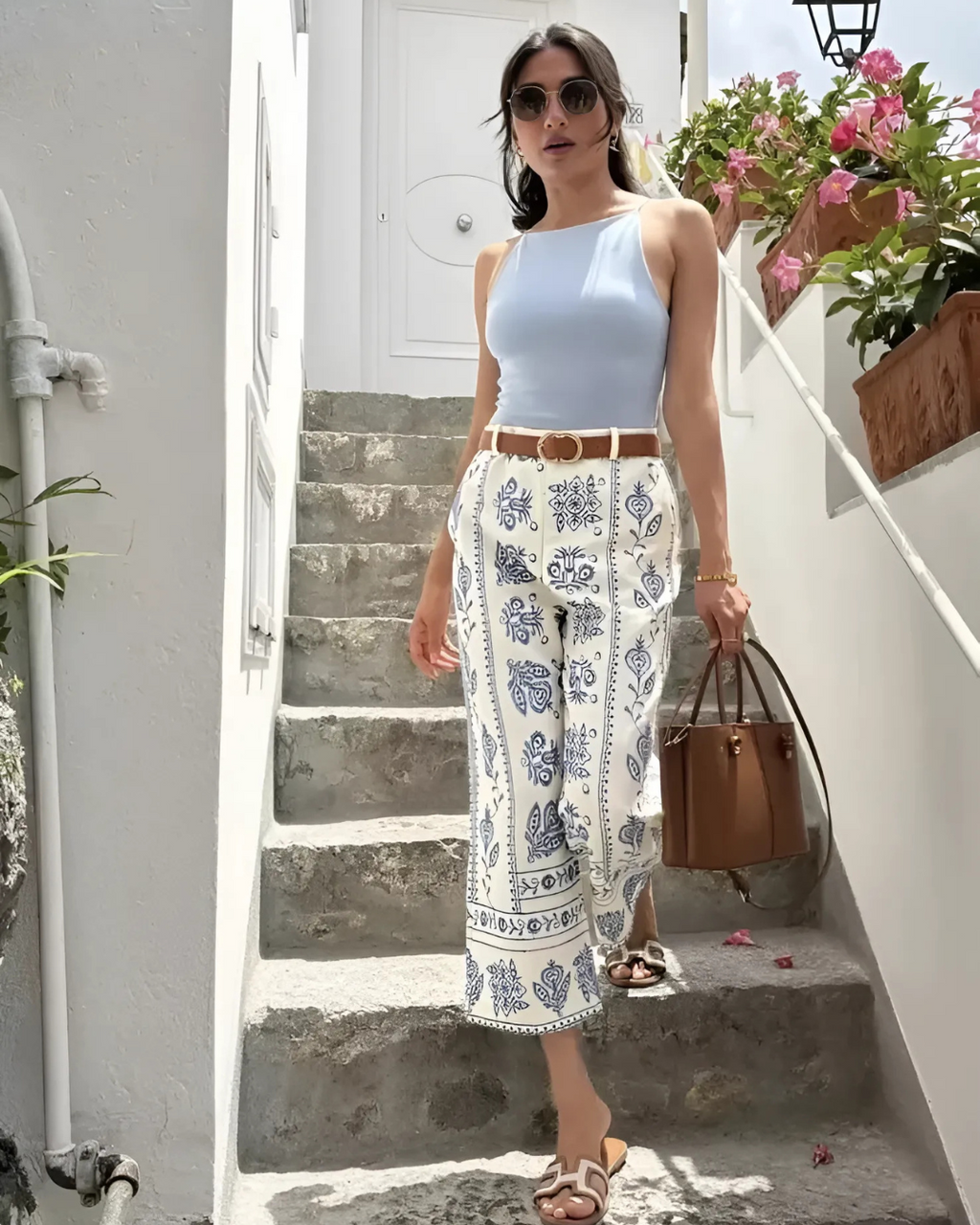 Witte Linnen Broek met Blauwe Borduurwerk voor Dames