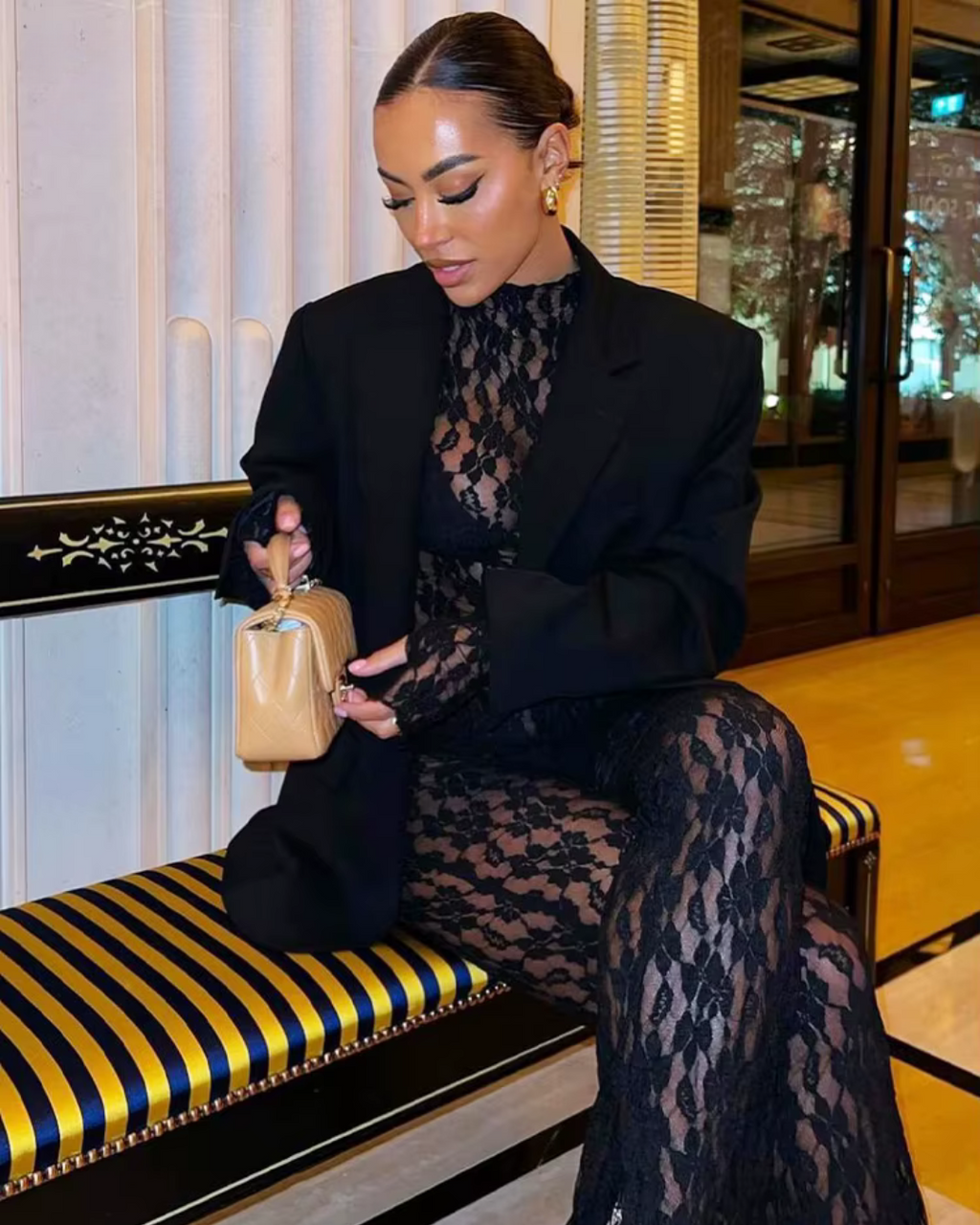 Gebloemde Zwarte Kanten Top en Broek Set voor Dames