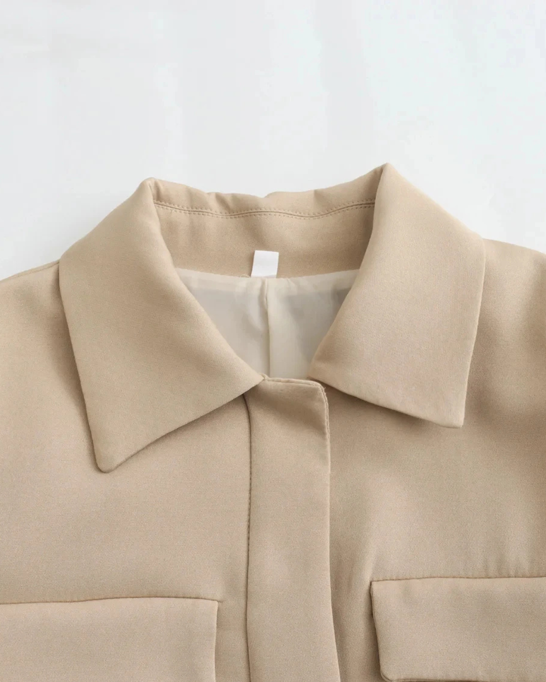 Vintage Cropped Jas met Reverskraag en Klepzakken voor Dames