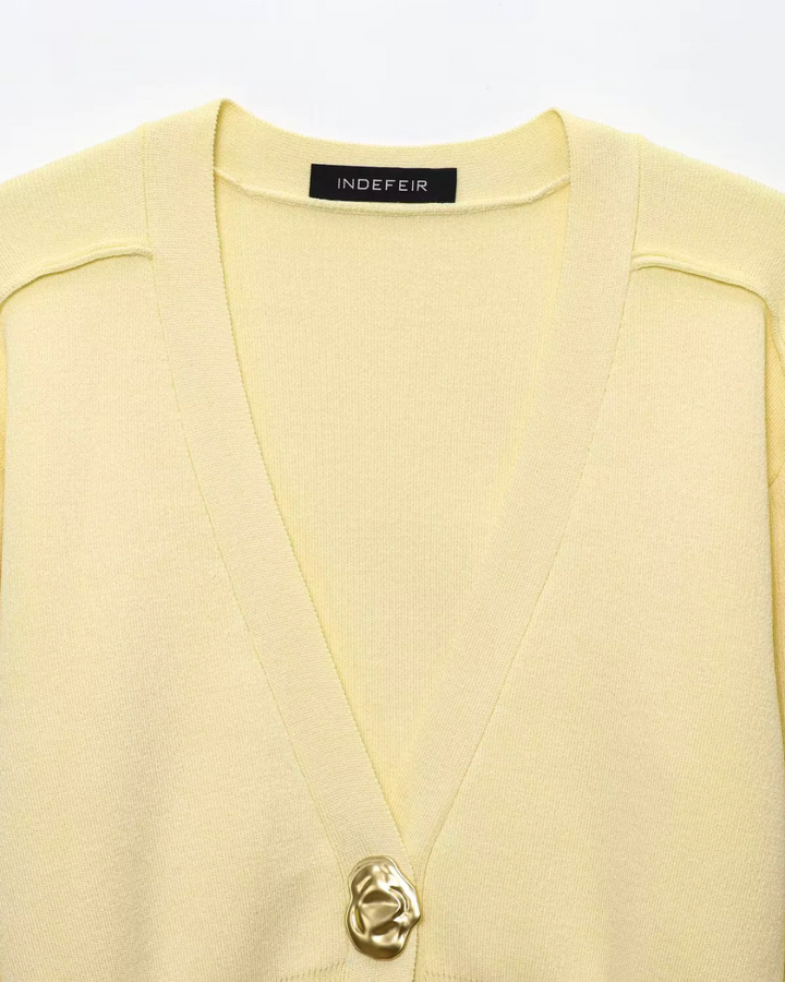 Casual Chique Vest met V-hals en Lange Mouwen voor Dames
