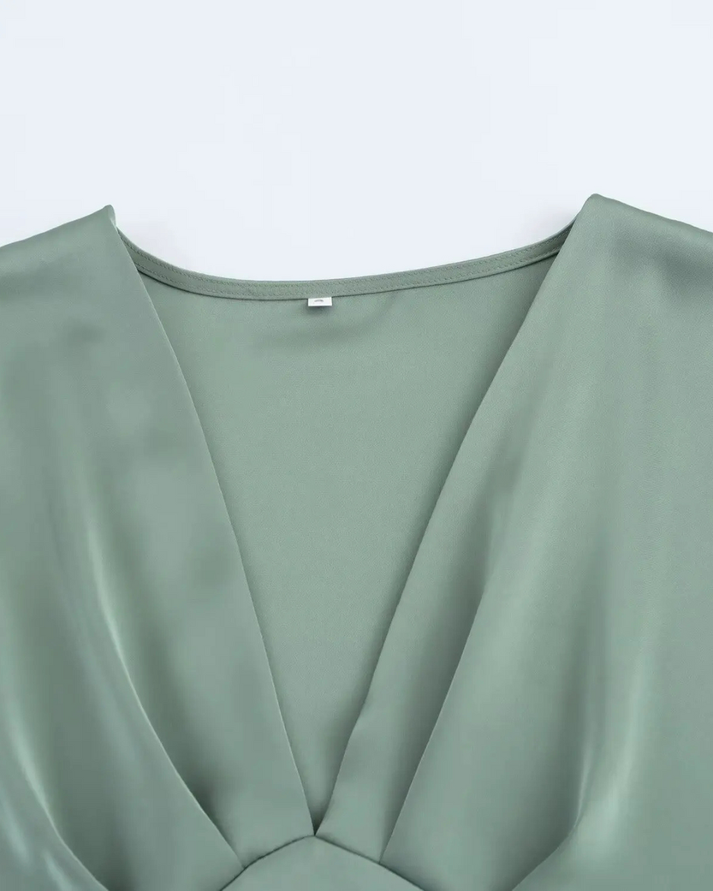 Elegante Midi Jurk met V-Hals en Plooi Details voor Dames