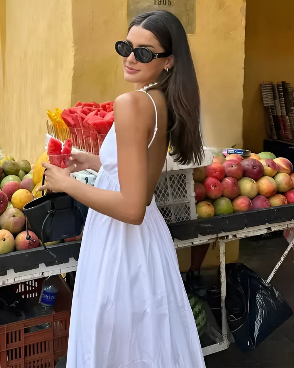 Witte Elegante Halterjurk met V Hals en Spaghettibandjes