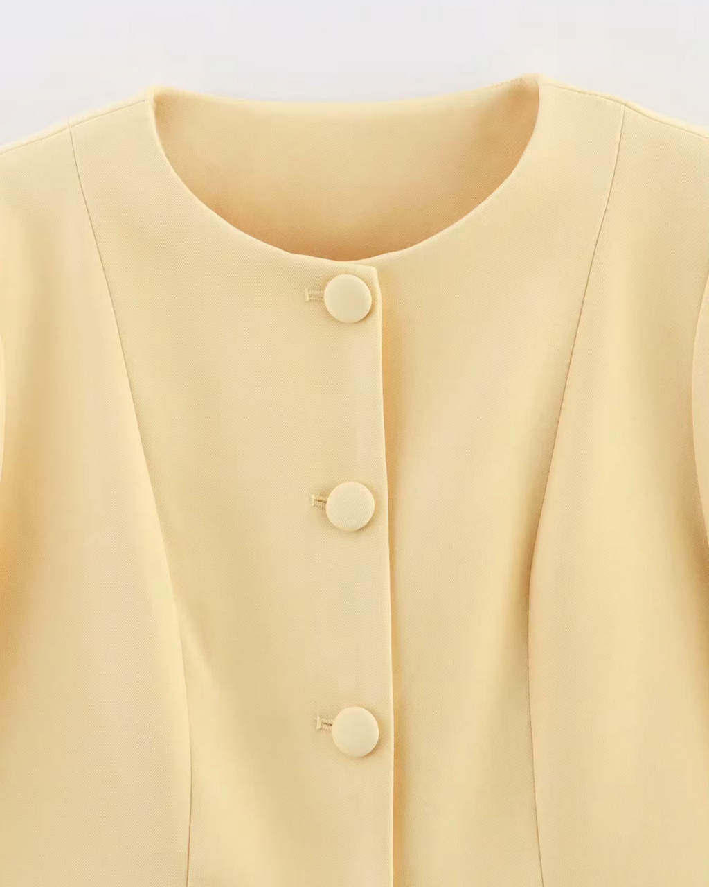 Casual Botergeel Jasje met O-Hals en Knoopjes voor Dames