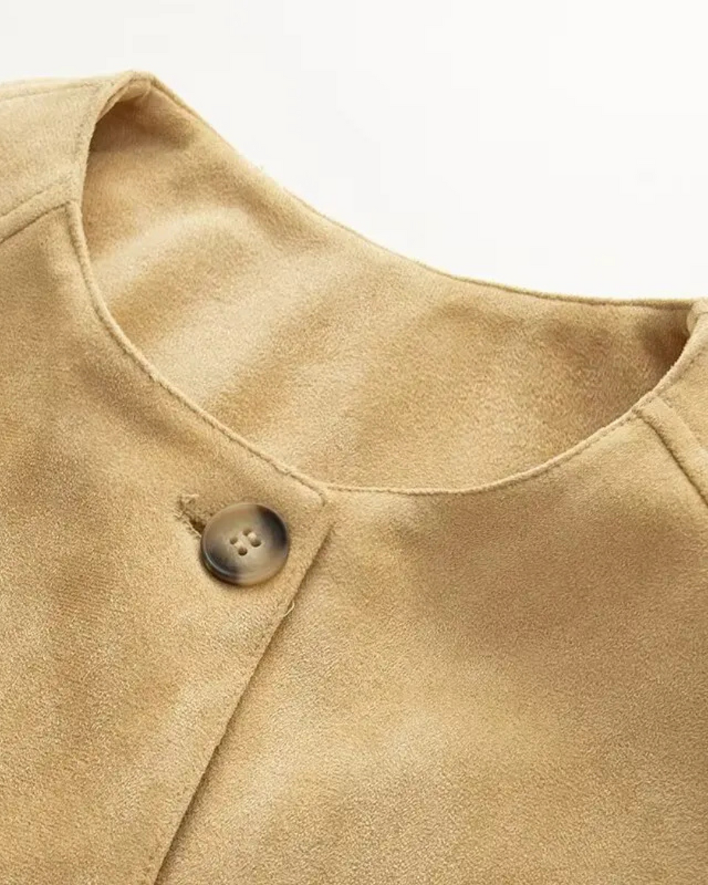 Korte Damesjas – Effen O-hals Jas met Knopen & Zijzakken