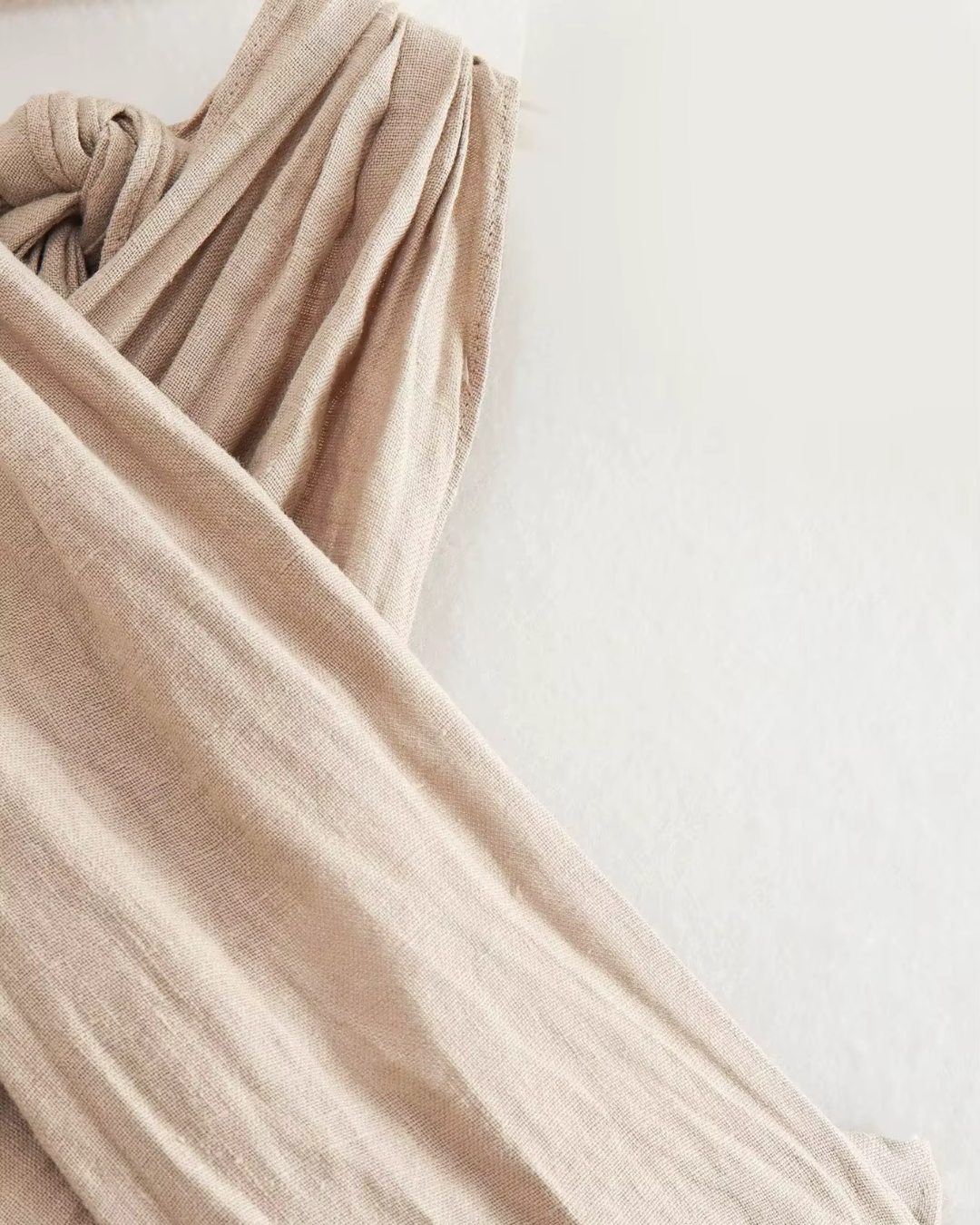 Elegante Rugloze Linnen Halter Crop Top voor Dames