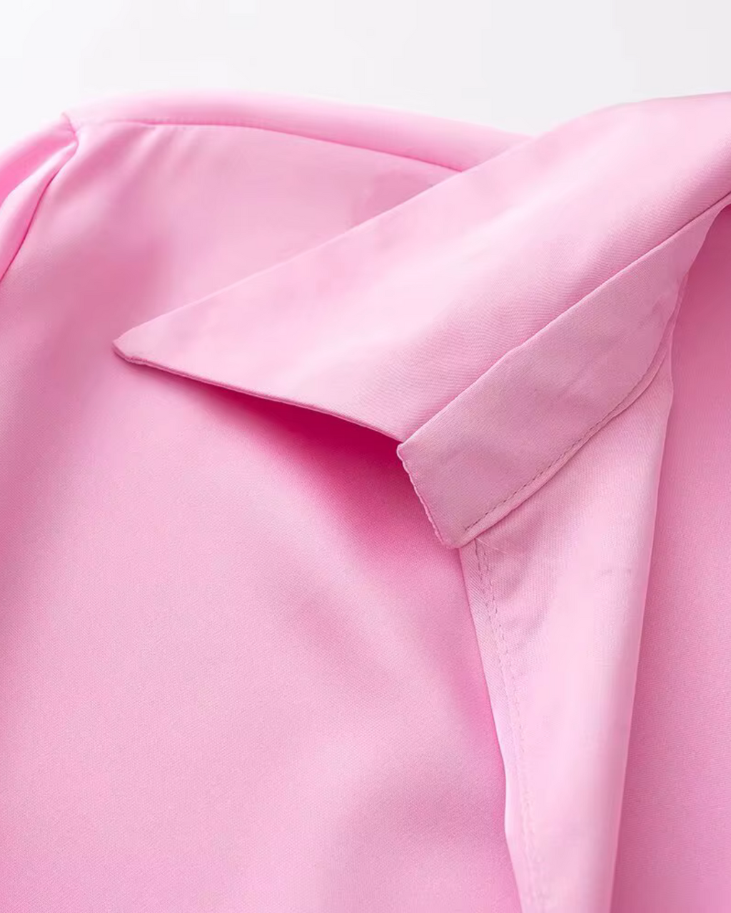 Satijnen Mini Jurk met Revers en Lange Mouwen voor Dames