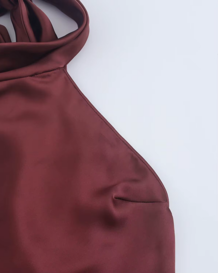 Rode Satijnen Halter Jurk met Open Rug voor Dames