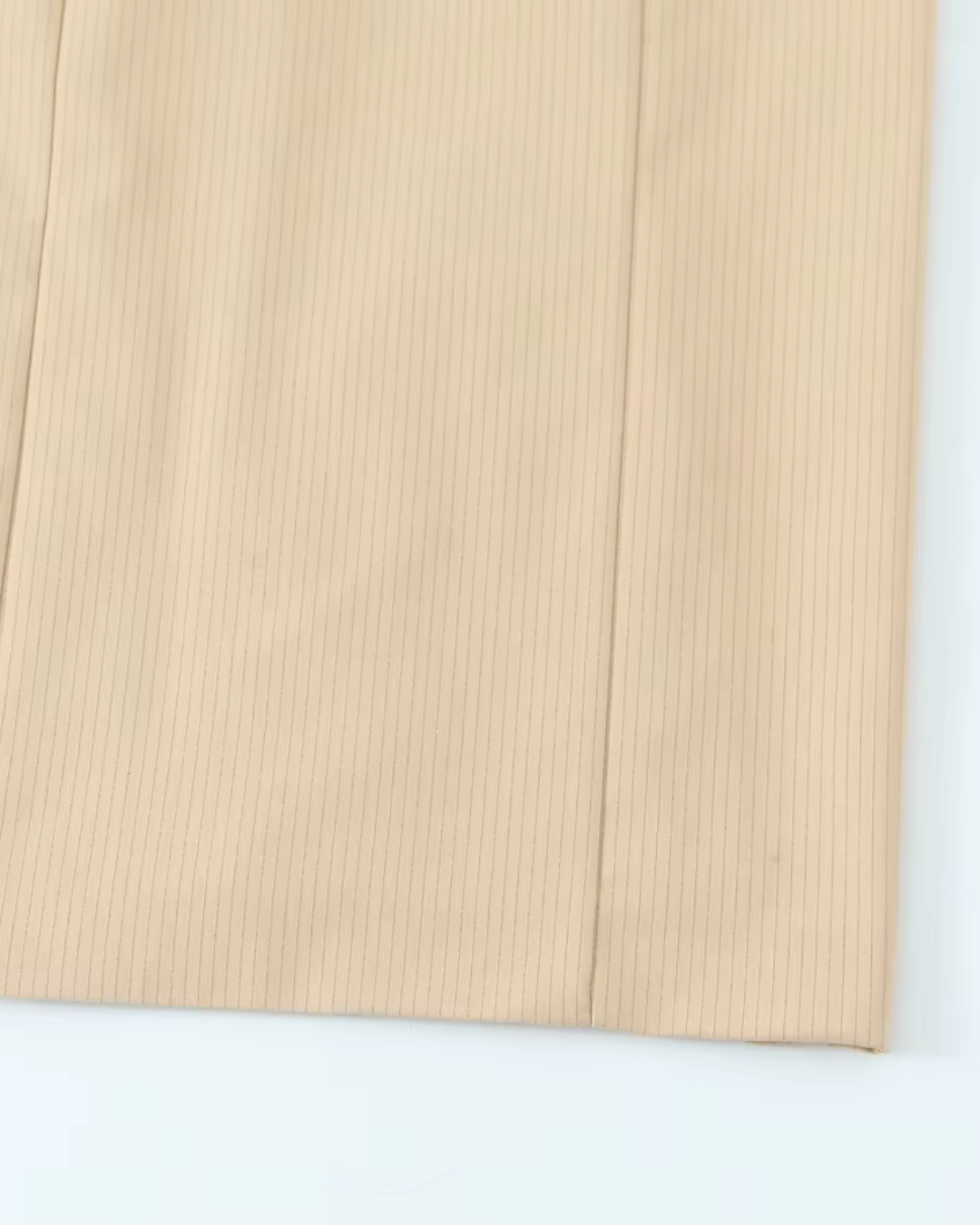 Beige Krijtstreep Midi Jurk met een Elegante Rand voor Dames