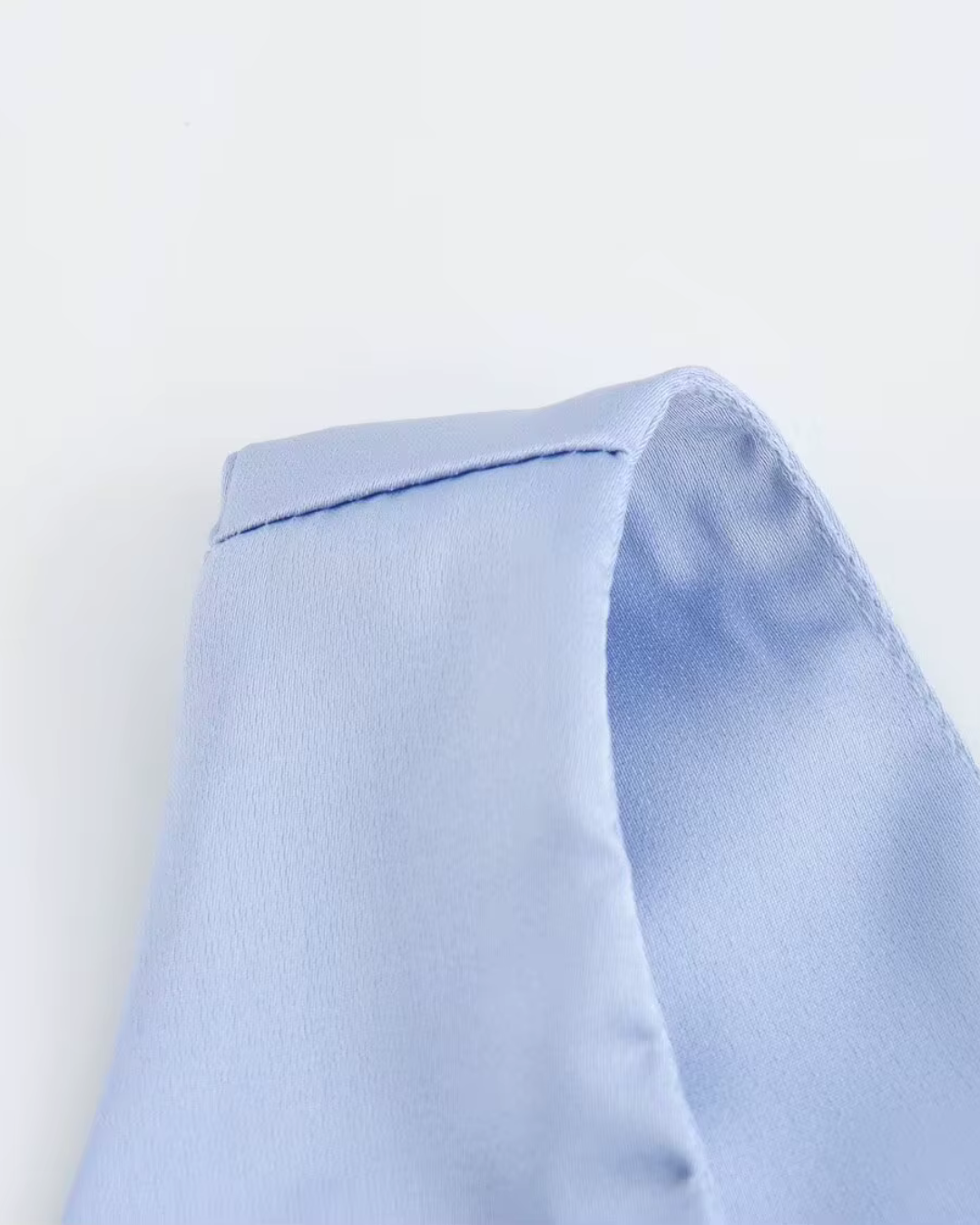 Satijnen Zomerjurk met V-Hals en Open Rug voor Dames