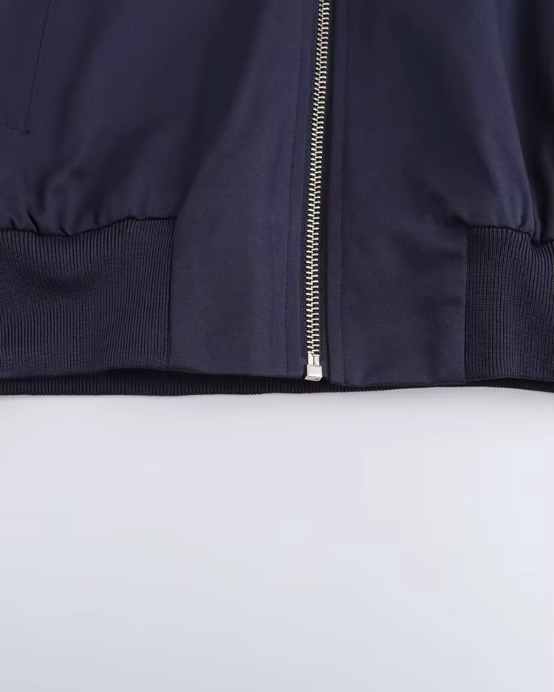 Vintage Marineblauw Bomberjack met Rits en V-Hals voor Dames