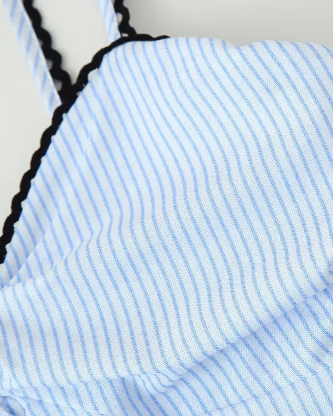 Gestreepte Geplooide Midi Jurk met Kant en V-hals voor Dames