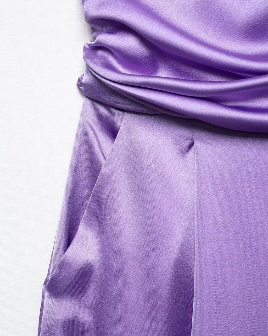 Elegante Paarse Satijnen Halter Jumpsuit voor Dames