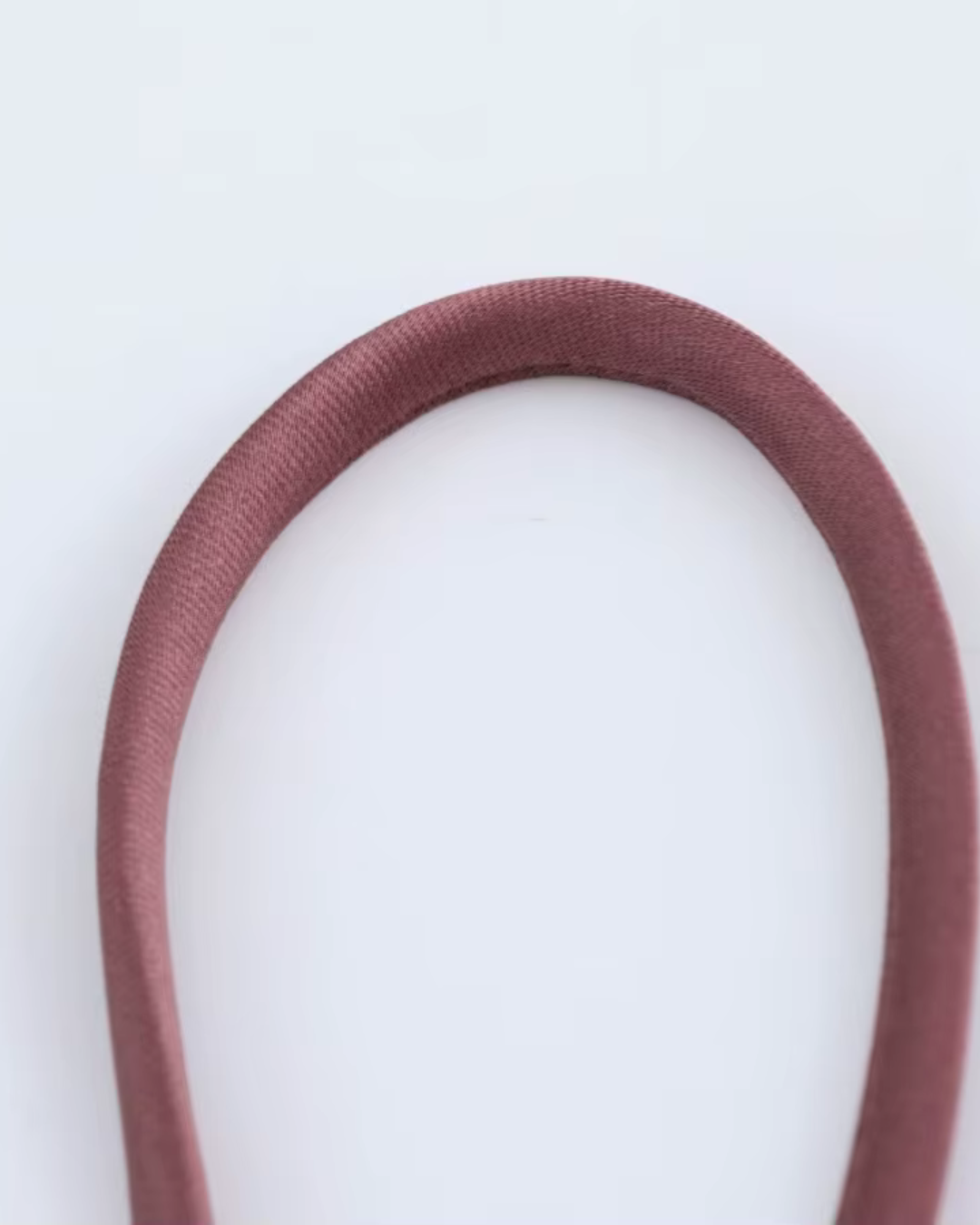 Elegante Satijnen Midi Jurk met Open Rug voor Dames