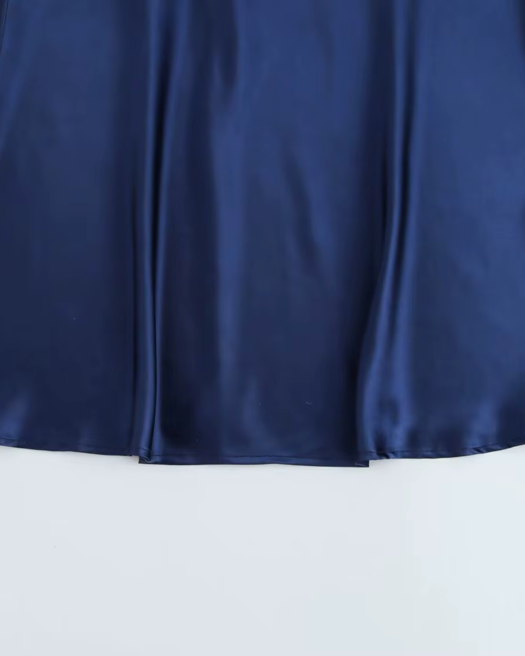 Blauwe Satijnen Halterjurk met Open Rug voor Dames