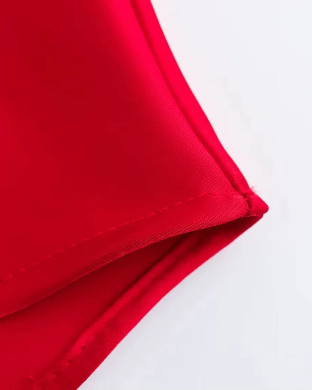 Rode Halterjurk met Open Rug en Off Shoulder voor Dames