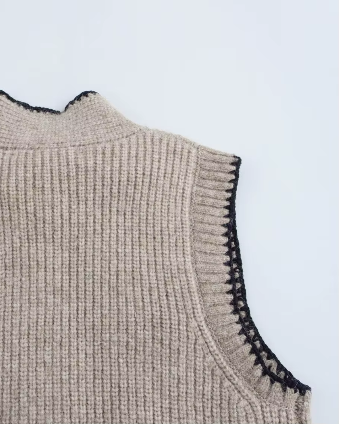 Chic Mouwloos Gebreid Vest met Knoopsluiting en Vlinderkraag voor Dames