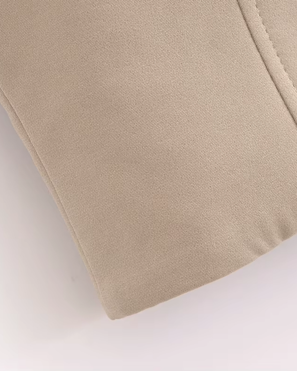 Elegant Gesplitst Hemdje met Open Rug en Hoge Street Style