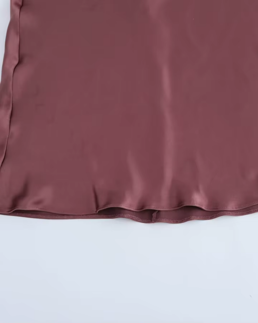 Elegante Satijnen Midi Jurk met Open Rug voor Dames