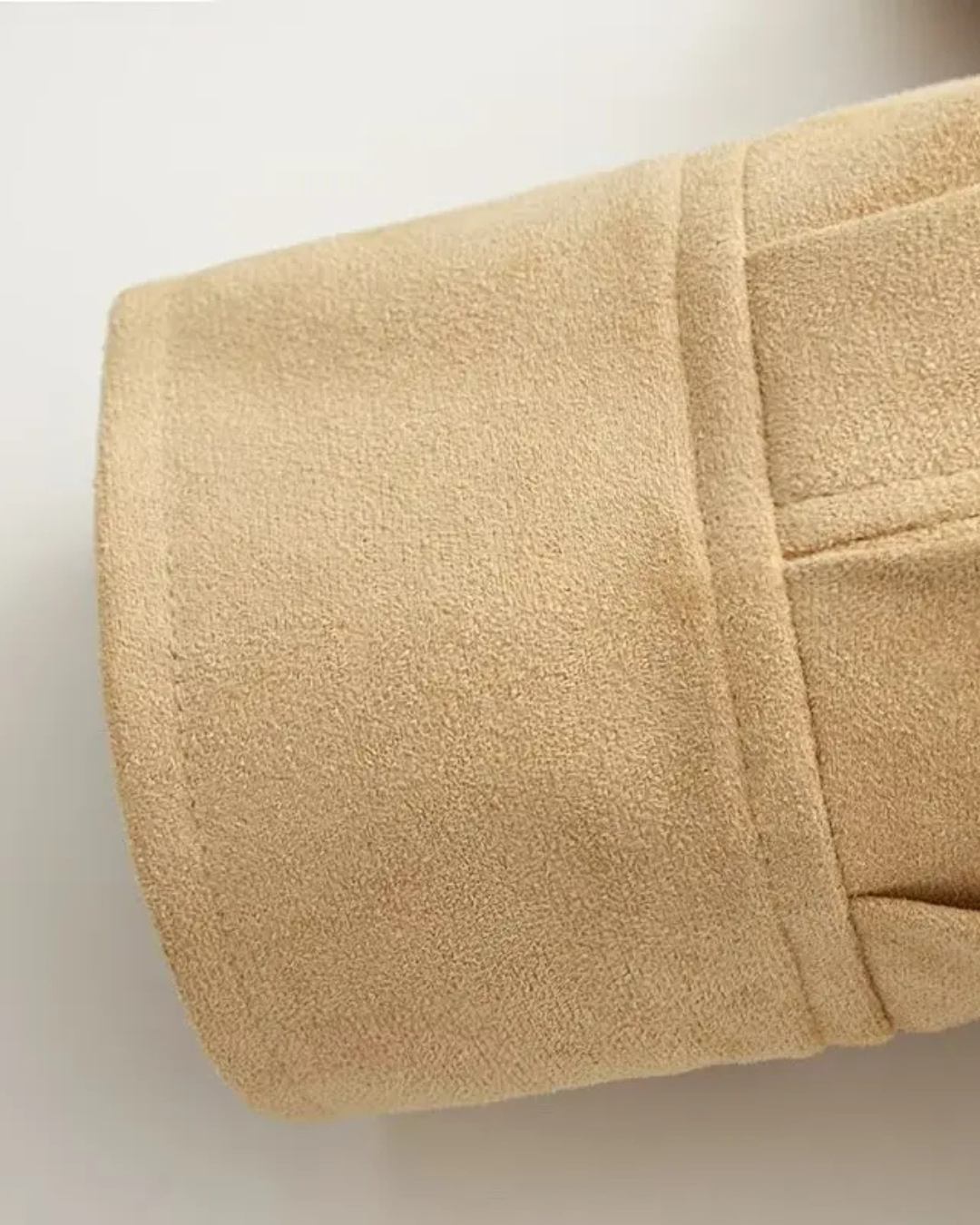 Korte Damesjas – Effen O-hals Jas met Knopen & Zijzakken