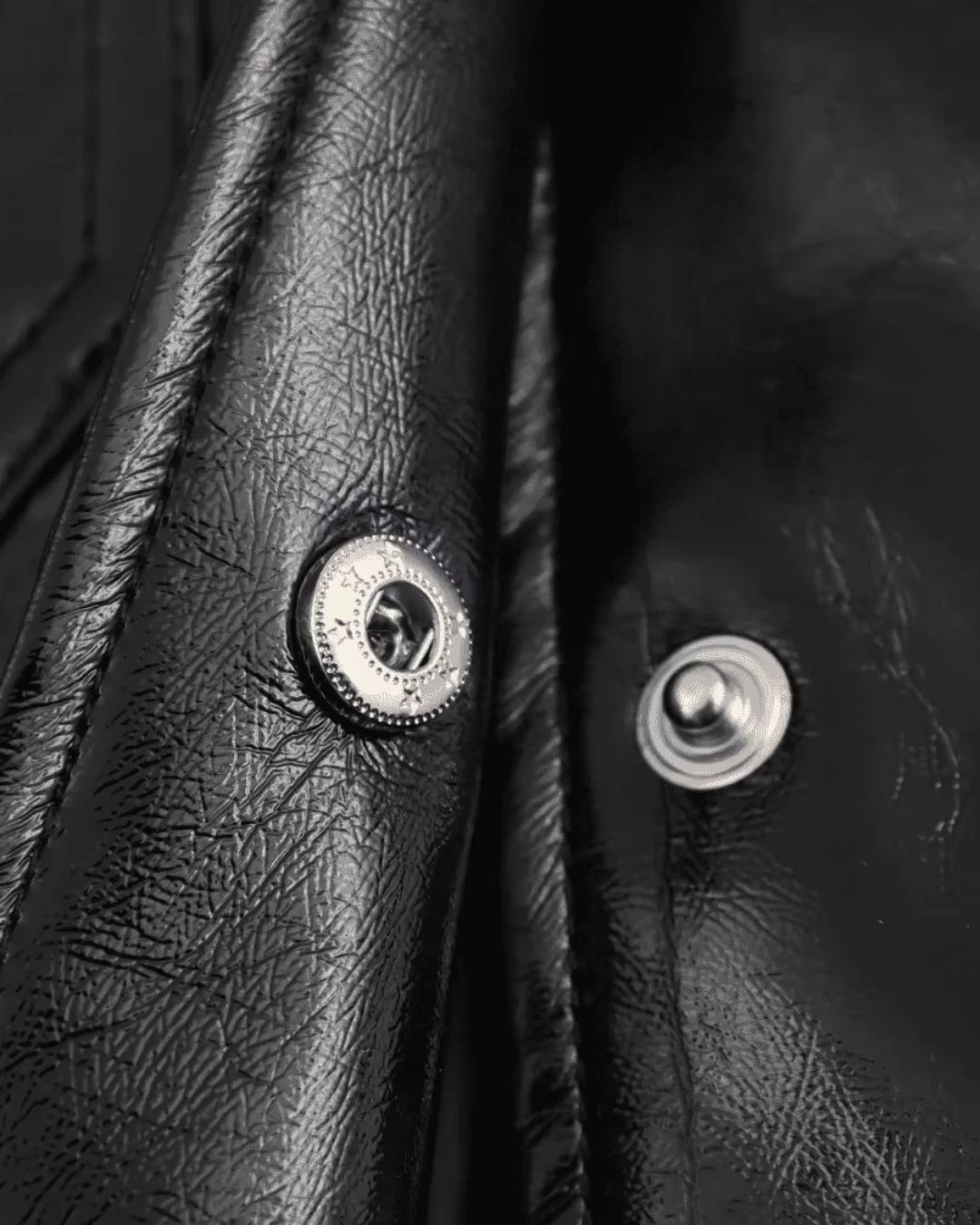 Stijlvolle Zwarte Diervriendelijke Leren Jas voor Dames