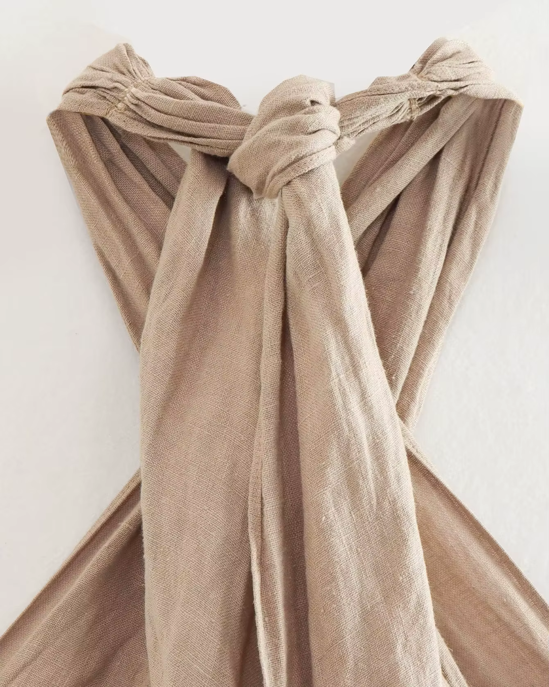 Elegante Rugloze Linnen Halter Crop Top voor Dames