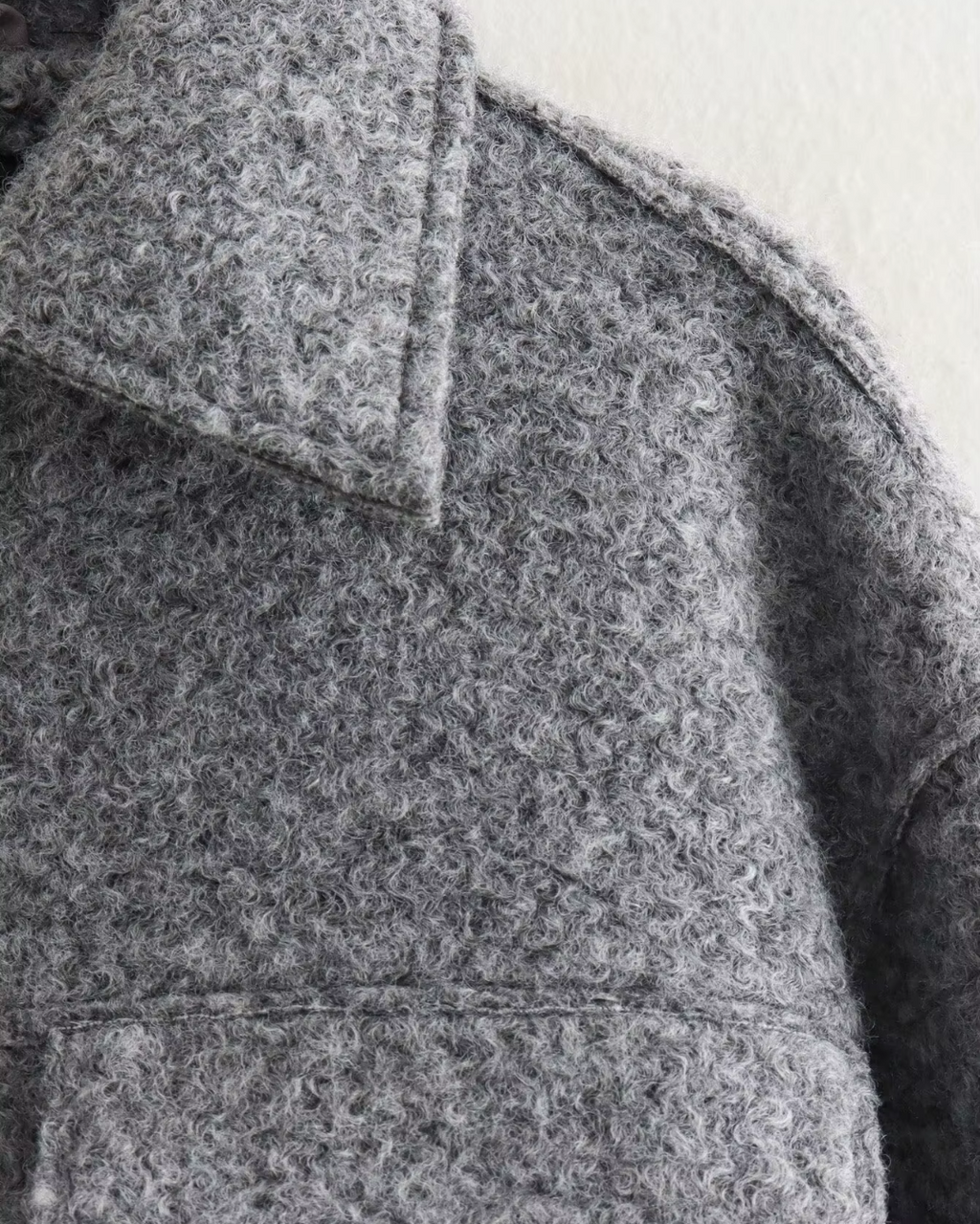 Grijze Tweed Cropped Bomberjack met Grote Zakken voor Dames