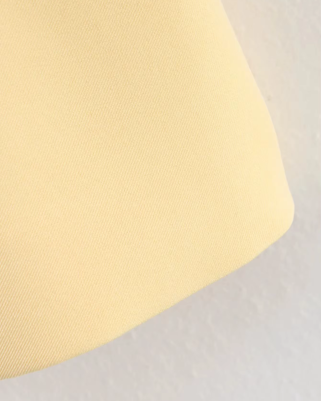 Casual Botergeel Jasje met O-Hals en Knoopjes voor Dames