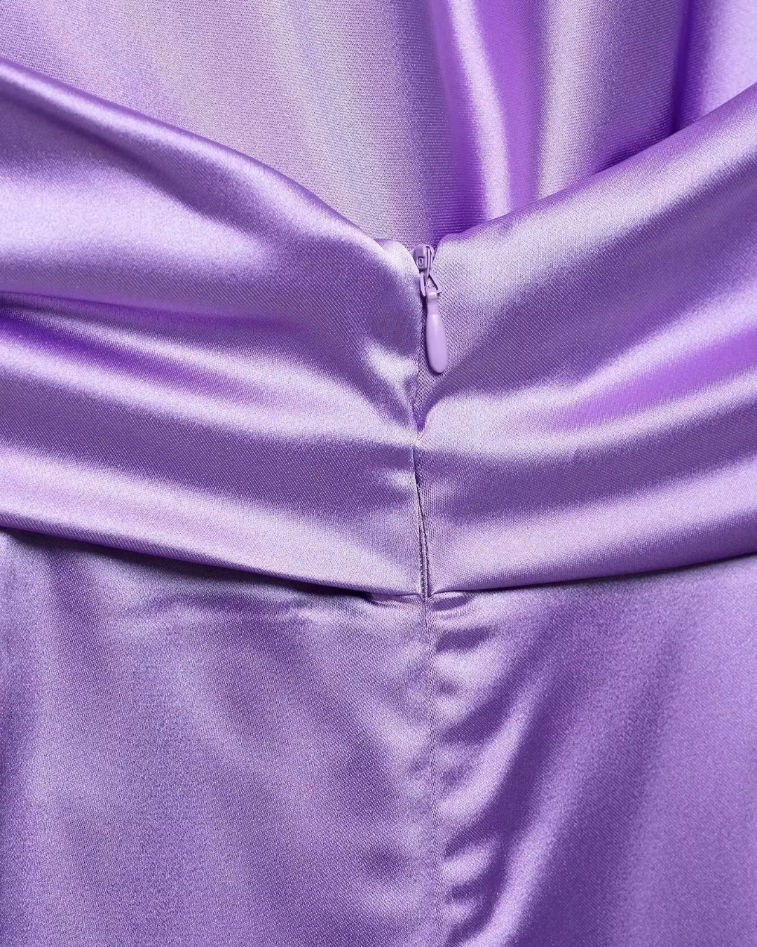 Elegante Paarse Satijnen Halter Jumpsuit voor Dames