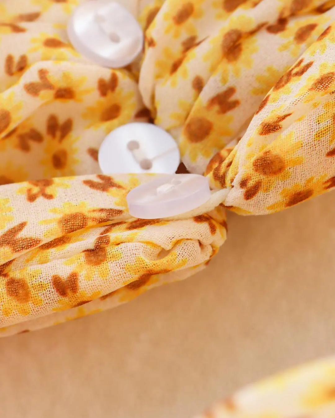 Zomerse Off-Shoulder Mini Jurk – Ruches & Halterdetail voor Dames