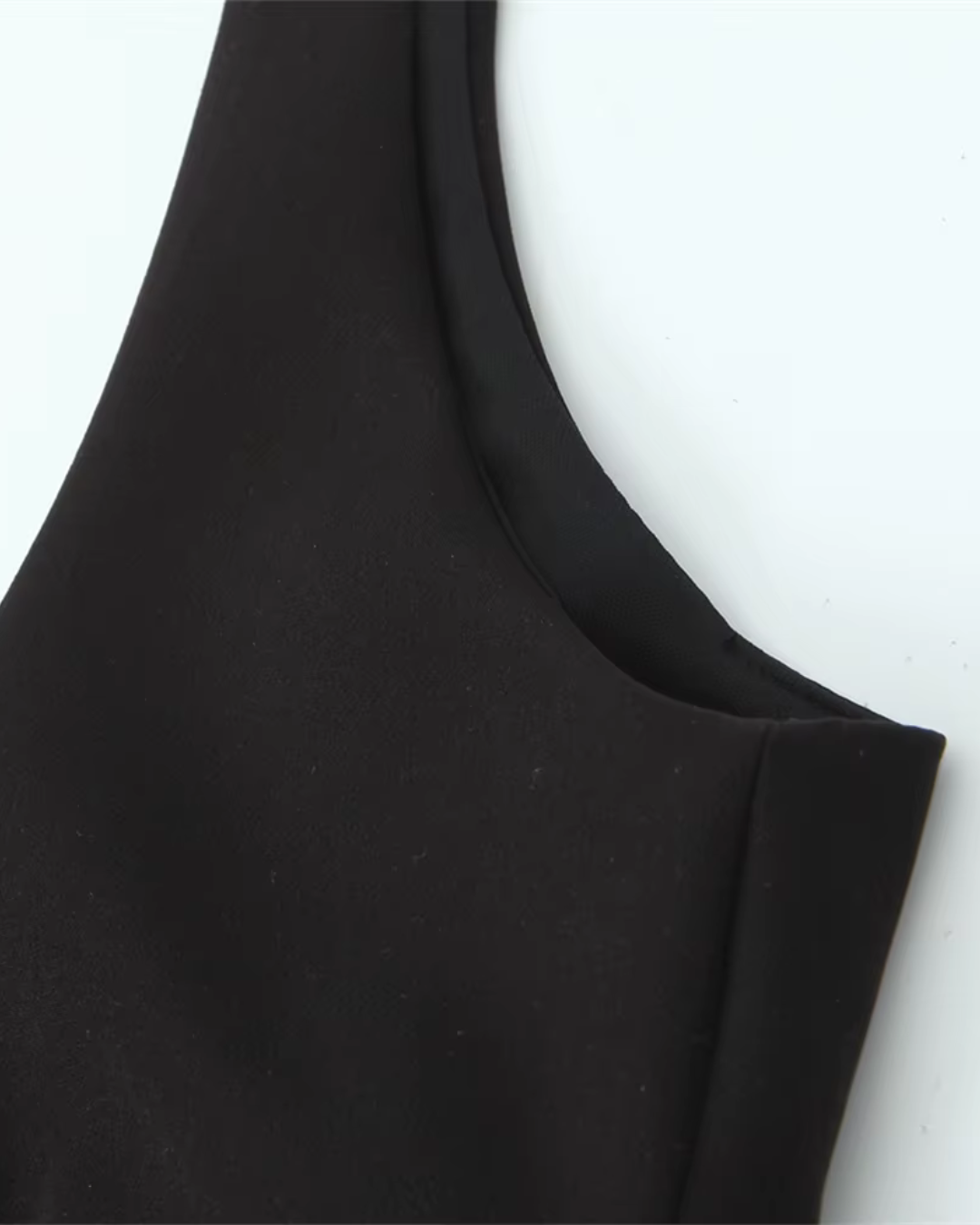 Zwarte Slim Fit Korte Tanktop met Strik Detail voor Dames