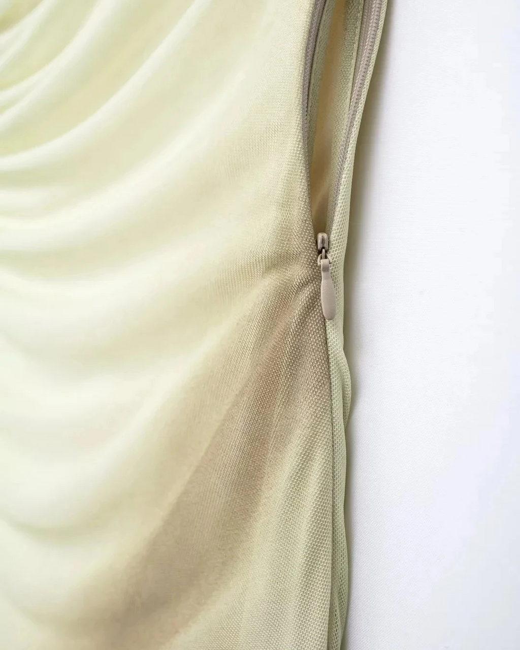 Mouwloze Tule Bodycon Midi Jurk met Ruches voor Dames