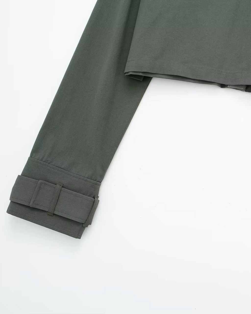 Tweedelige Cargo Set met Cropped Shirt en Broek voor Dames