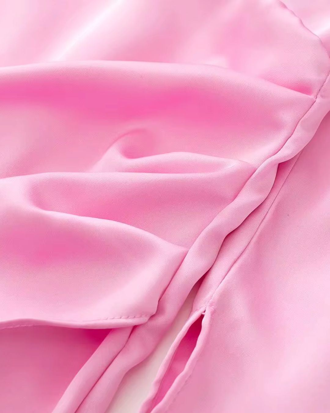 Satijnen Mini Jurk met Revers en Lange Mouwen voor Dames