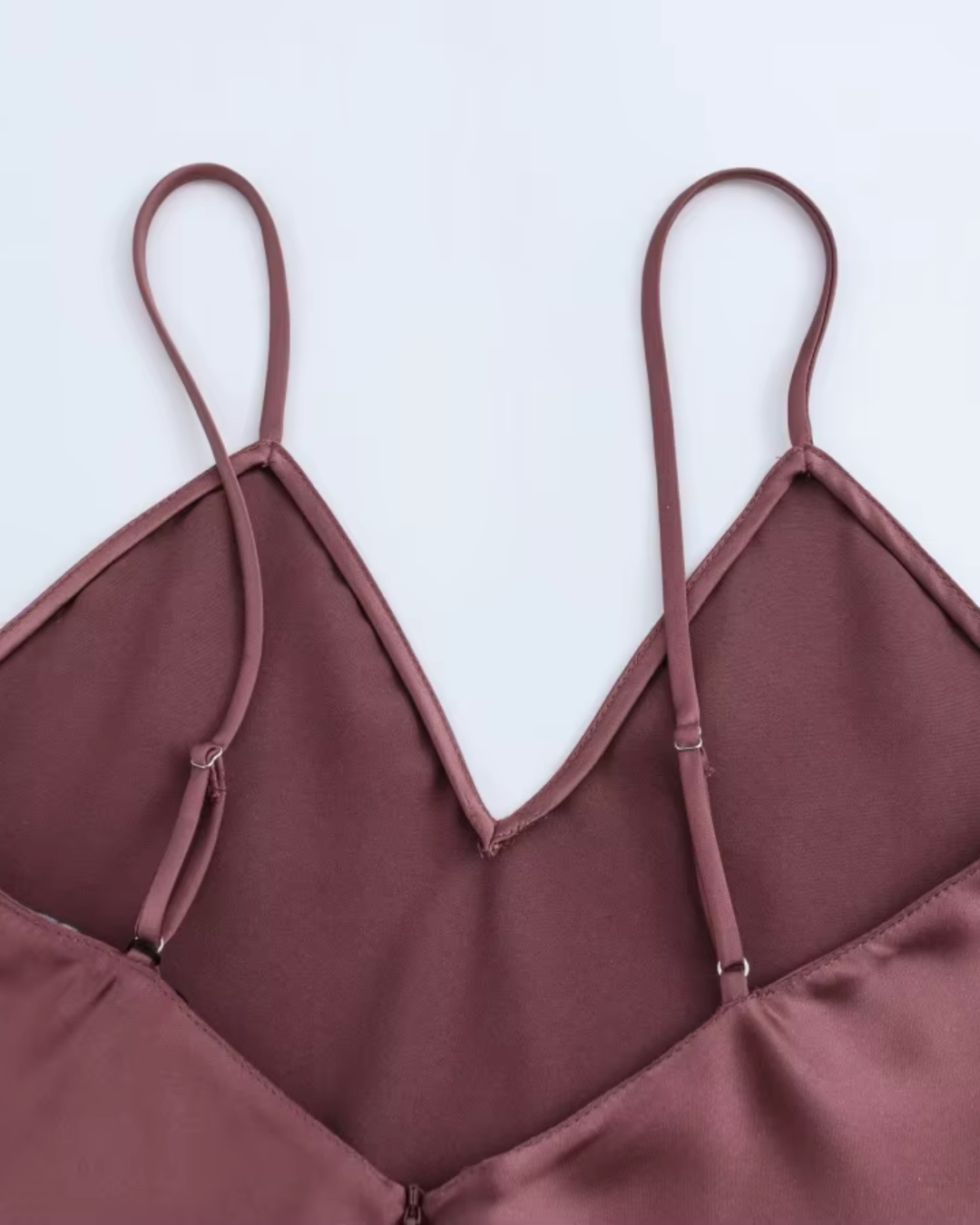 Elegante Satijnen Midi Jurk met Open Rug voor Dames