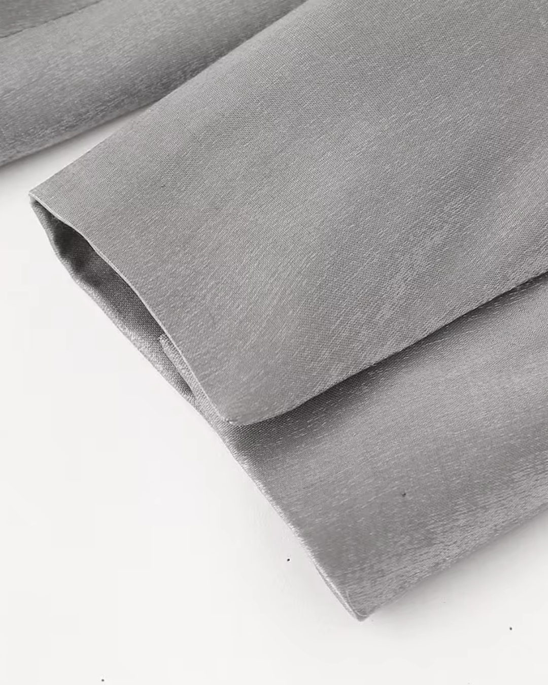 Satijnen Grijze Tweedelige Blazer en Broek Set voor Dames